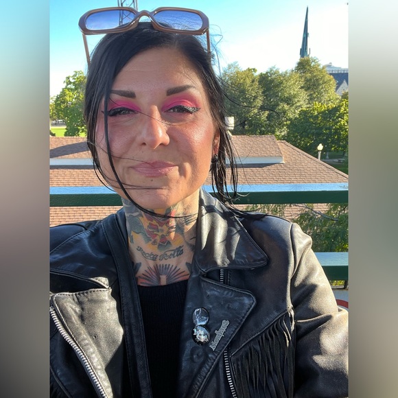 Meet your Posher, Kristen - Picture 6 of 11